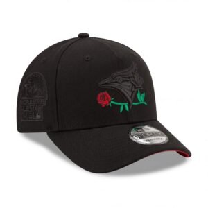 GORRA BLUE JAYS BLACK IN BLACK CON ROJO