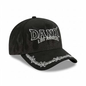 GORRA LA STAY OUT NEGRO CON FLAMAS