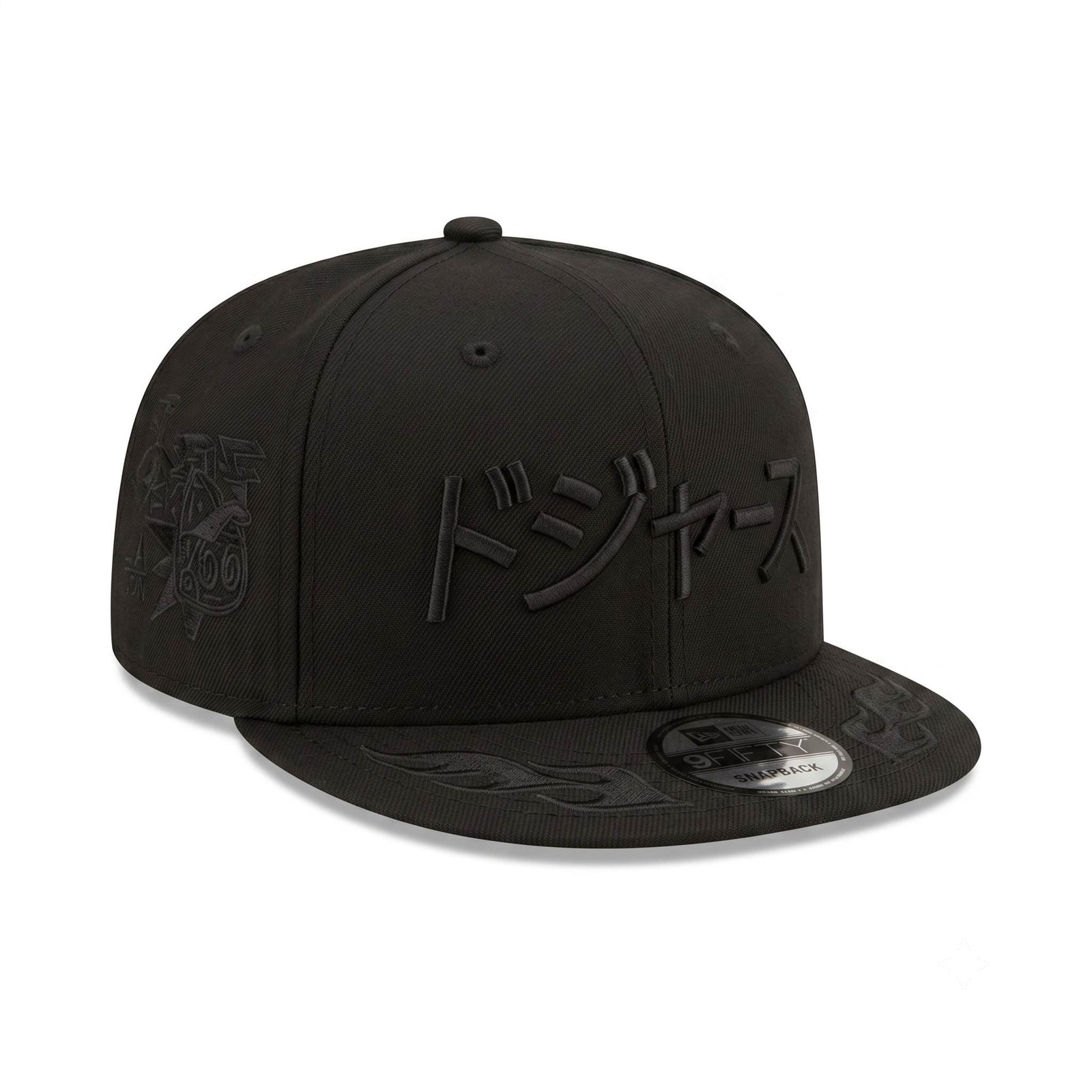 GORRA OTHANI BLACK IN BLACK FLAMAS