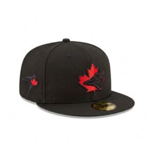 GORRA BLUE JAYS BLACK IN BLACK CON ROJO HOJA CANADA